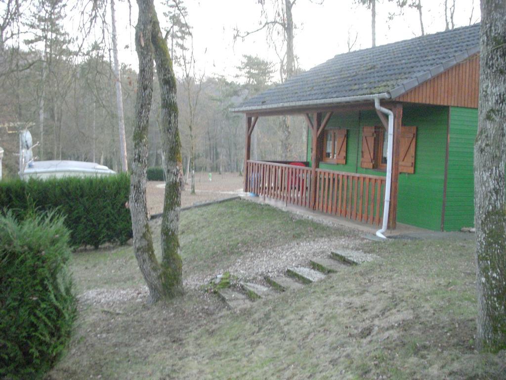 Camping De La Pelouse Jaulny Esterno foto
