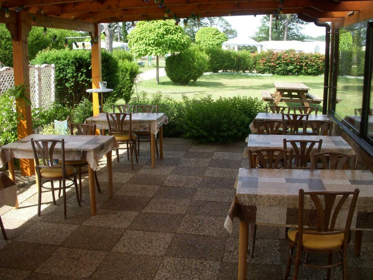 Camping De La Pelouse Jaulny Esterno foto